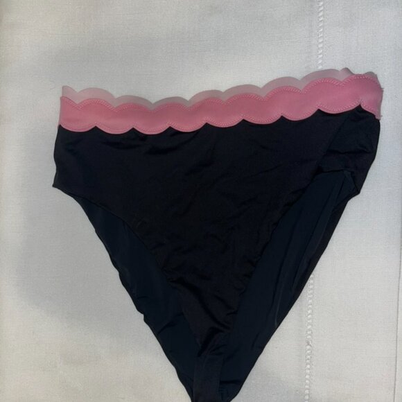 Beach Riot Harriet Bottom Sweet Berry Wave in Size Medium - Picture 3 of 5